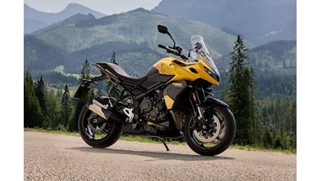 Triumph Tiger 800 Sport: la crossover sportiva con un nuovo motore 3 cilindri!