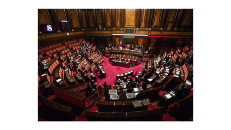 Manovra in Aula al Senato senza il mandato al relatore