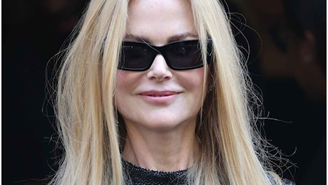 Da Nicole Kidman in nero a Naomi Watts in bianco: tutte le star da Balenciaga