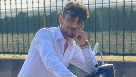 Cade dallo scooter, Emanuele muore nella notte: aveva solo 23 anni