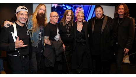 Ozzy Osbourne nella Rock And Roll Hall OF Fame. Guarda le foto e i video della cerimonia di introduzione