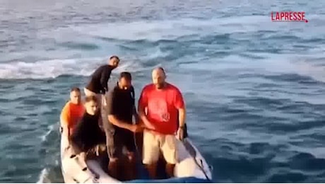 Affonda barca con turisti nel Mar Rosso: almeno 16 dispersi