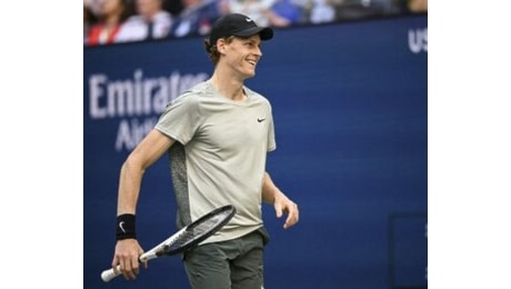 Sinner in semifinale delle Atp Finals grazie al set vinto da de Minaur