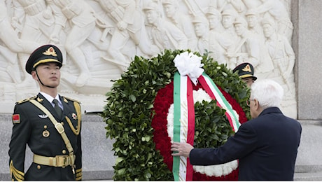 Mattarella: «Porre fine all'aggressione russa, la Cina si adoperi per questo»