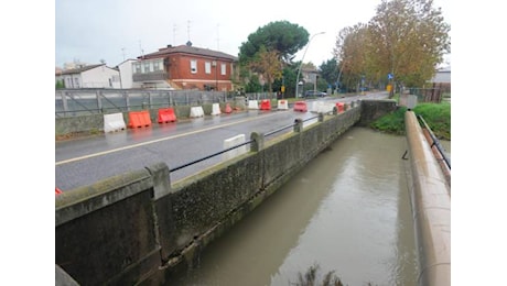 Maltempo in Romagna, a Ravenna chiusi ancora alcuni ponti ma situazione in miglioramento. Lunedì scuole aperte