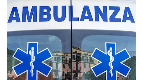 Pescara, autobus frena di colpo: passeggero batte la testa e muore