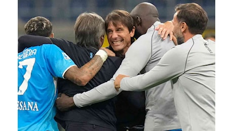 Calciomercato Napoli, l’annuncio ufficiale fa sognare Conte: le ultime