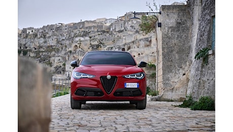 Alfa Romeo Stelvio MY25: le novità per gli Stati Uniti