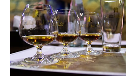 Guerra dei dazi tra Cina e Ue: Pechino tassa il brandy europeo