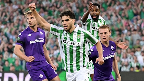 La Fiorentina saluta la Conference: fatale il 2-2 del Betis ai supplementari