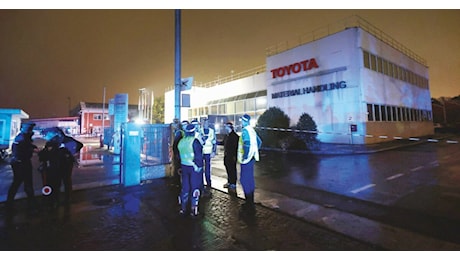 Dodici indagati per esplosione Toyota a Bologna