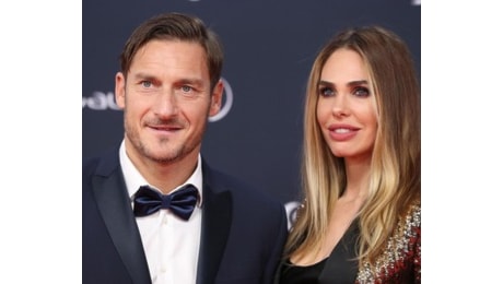 Francesco Totti sotto inchiesta per abbandono di minore. La polizia: La bimba dormiva con la tata