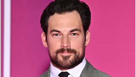 Giacomo Gianniotti, chi è l’attore sex symbol di Inganno su Netflix