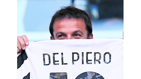 Alex Del Piero fa 50 anni. Ed è celebrato dagli stessi che lo hanno ricoperto di fango