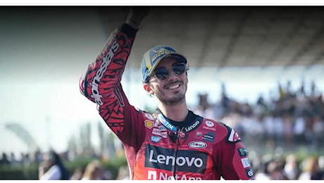 Misano, che show nella Sprint con Bagnaia. E domani (occhio il via è alle ore 13) il superduello lungo 27 giri