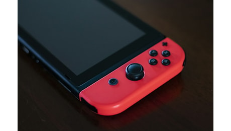 Utili Nintendo continuano a crollare, l'attesa di Switch 2 si fa sentire