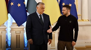 Orban spiazza tutti e visita a sorpresa Kiev: la mossa per proporsi a leader delle destre dell’Unione