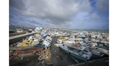 L'uragano Beryl sale a categoria 5 e fa rotta verso la Giamaica: rischio potenzialmente catastrofico