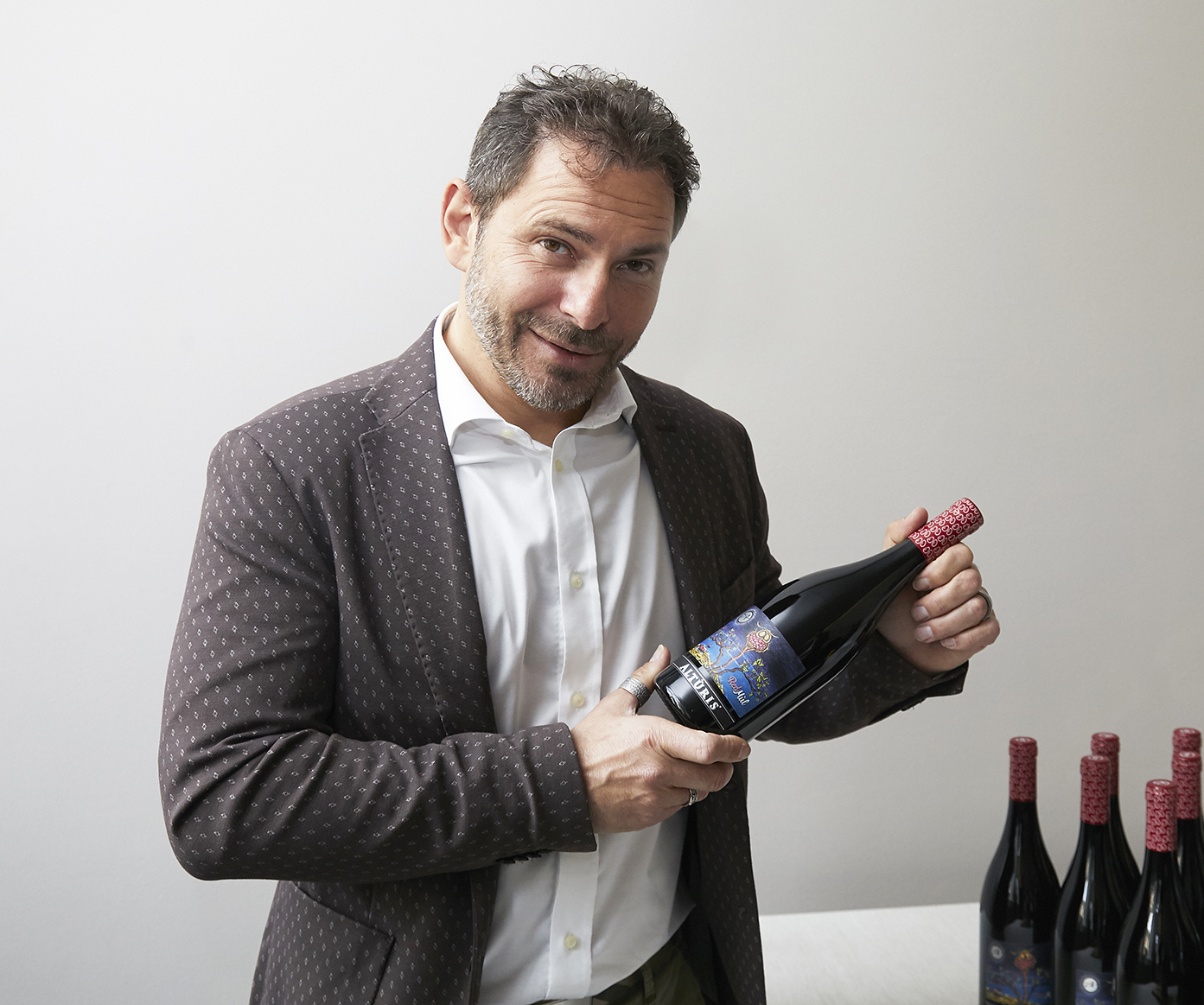 Bianco e rosso, due vini in una sola bottiglia! A Vinitaly 2018 lancio ufficiale della novità friulana Mùl di Altùris di Marco e Massimo Zorzettig